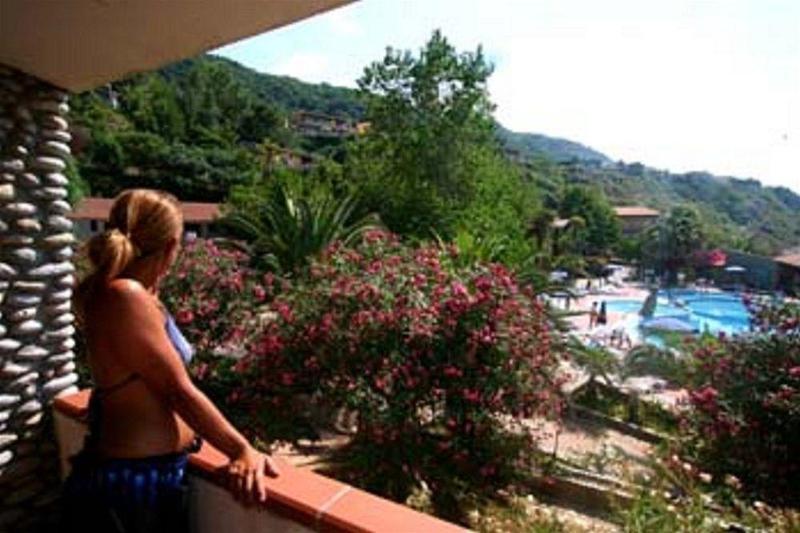 Blue Paradise Villaggio Parghelia Exterior foto