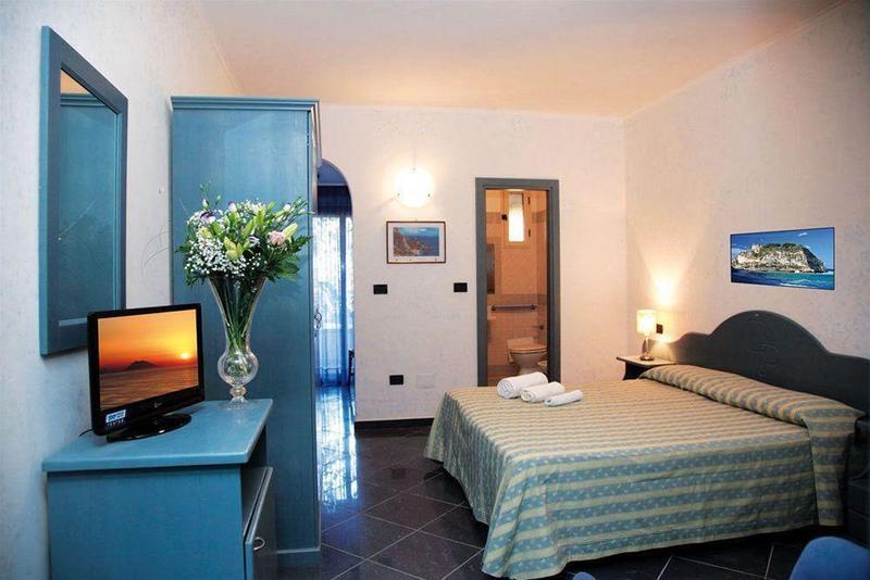 Blue Paradise Villaggio Parghelia Exterior foto
